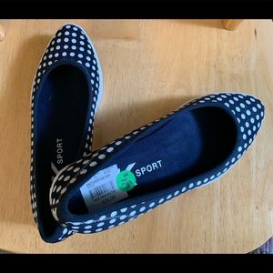 AK Sport polka dotted flats New With Tags 6-1/2